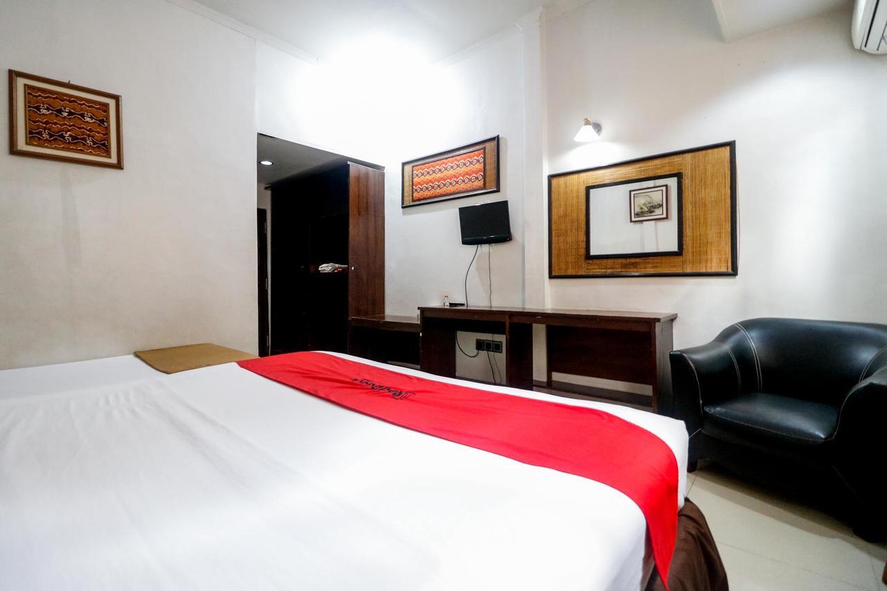 Reddoorz Plus @ Banjarmasin Tengah Otel Dış mekan fotoğraf